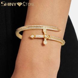 Brins 2023 Nouveau hiphop iced out bling cz juge bangle bracelet en zircon de zircon cubique pour femmes bijoux