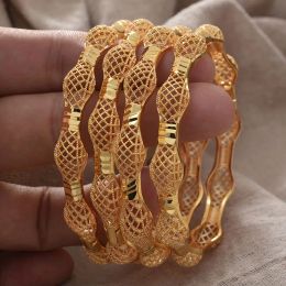 Brins Annayoyo Africa Gold Color Fleurs Bangles pour les femmes de mariage Femmes Flower Bracelet Bangles Bijoux en cuivre