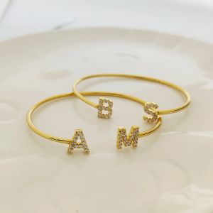 STRANDS DODOAI Aangepaste zirkon Bangles persoonlijkheid aangepaste naam armband sieraden Naam Words Letters Aangepaste armband Bangle vrouwen sieraden