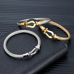 Brins Fashion Horseshoe Knot Clasf Bracelets Mens Womens en acier inoxydable câble Bangles fait à la main