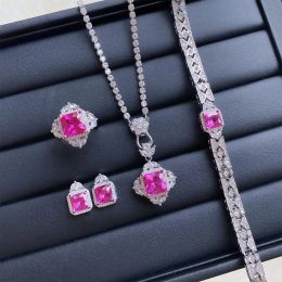 STRANDS Flower Lab Ruby Diamond Jewelry Set 925 STERLING SIGNEMERS ANNEMENT ANNEMENTS BORDES MORTILLES Collier Bracelet pour les femmes Gift