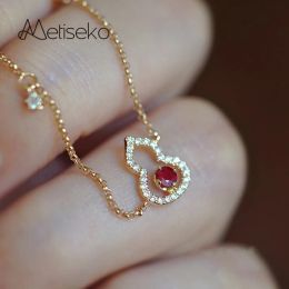 Strands Metiseko 925 STERLING SIGLE SEAURD Forma Pulsera colgante chapada de 18K Rubí Rubí Rojo Pulsera de circonía cúbica para mujeres Regalo de fiesta