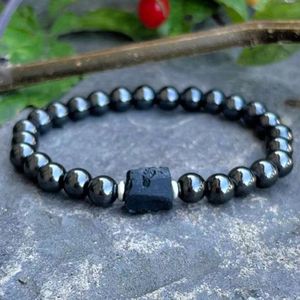 MG1937 Nuevo diseño 6 MM Hematita magnética Turmalina negra cruda Pulsera de energía de piedras preciosas naturales Mala