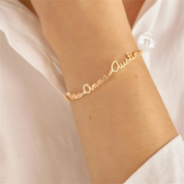 Brins de nom personnalisé bracelet personnalisé multiple name bracelet personnalisé bracelet en acier inoxydable cadeau bijoux pour elle