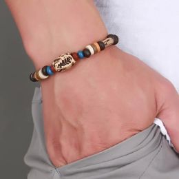 Strands Pez de pescado giratorios Pulsera con cuentas de huesos originales Joyas tribales para hombres Joyas surfistas ajustables