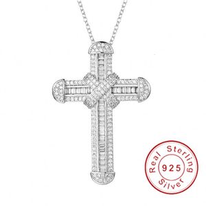 Strengen Strings 925 Zilveren Prachtige Bijbel Jesus Cross Hanger Ketting voor vrouwen mannen Crucifix Charm Gesimuleerde Platinum Diamond Sieraden N028 230727