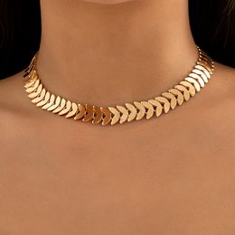 STRANDS STRINGEN LACTEO Trendy Gold Color Bloemblaadjes Vorm korte nekketting ketting choker voor vrouwen sieraden kraag sleutelbanden kettingen geschenken feest 230424