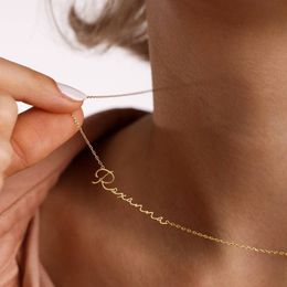 Brins cordes personnalisé Signature personnalisée Collier pour femmes plaque signalétique bijoux en acier inoxydable nom Collier BFF articles 230822