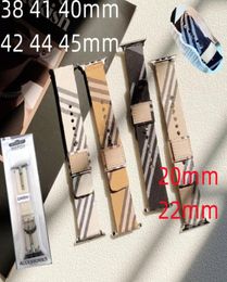 STRAP POUR LA MONTRE IWATCH 7 SE 6 2 3 4 5 5 SÉRIE 41MM 45MM 40MM LINK LINK TOUCHE PLaid en cuir STRACHS SMART 45 38 44 mm Fashion Designer Femmes Men Bracelet1962759