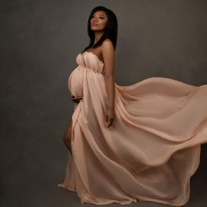 Robes de bal en mousseline de soie sans bretelles femmes plissé devant fente maternité Photoshoot robe moelleux Boho bébé robe de douche