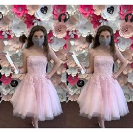 Strapless prom roze korte jurken kanten applique tule boven knie lengte ruches plooien avondfeestjurk formele ocn slijtage vestidos