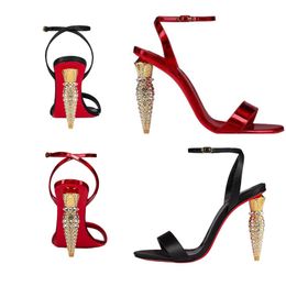 Sandales à lanières pour femmes sandales de style polyvalent concepteur de style polyvalent pour femmes chaussures de créateur de chaussures de taille standard concepteur femme escarpin