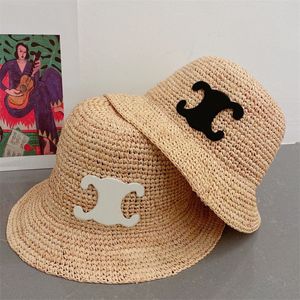 Diseñador de paja Bucket Fashion Summer Sunhat Beach Sol Gat Men Women Wide Blim Hats Raffia Cap Marcha al aire libre Sunbonnet Capas casuales Sombrero de verano