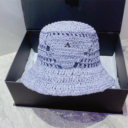 Chapeaux de paille pour femmes Designer Bucket Hat 4 couleurs Luxurys Designers Fisher Sunhats Holiday Boneies Caps Fashion Strawhat Braid Cap