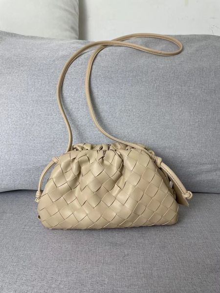 bolso de mano de paja bolso de lujo bolso multi pochette bolso de diseñador de alta capacidad para mujer bolso de noche bolsos de mano de 32 cm bolso tejido de playa bolso cruzado de cuero