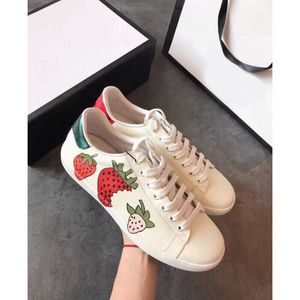 Fraise 3D imprimé chaussures de créateur femmes mignon concepteur baskets à lacets chaussures décontractées en gros avec boîte