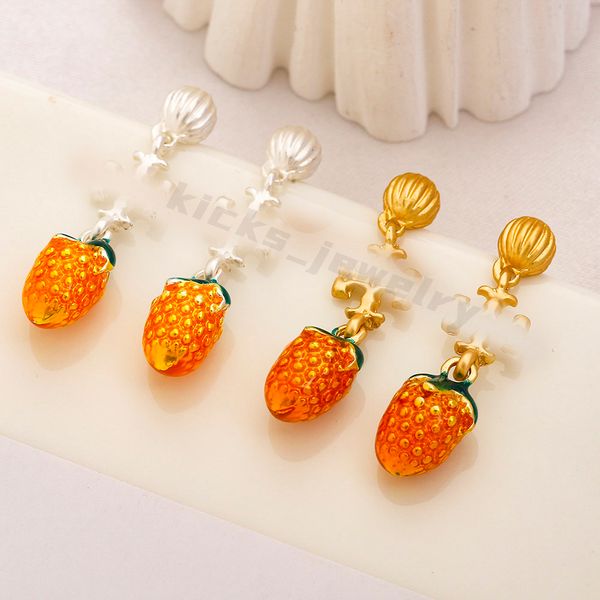 Pendientes de esmalte de esmalte de fresa Pendientes de diseño de lujo clásico Pendientes TB Barabo de encabezado de frutas Beads de diseñador de diseñadores adecuados para ropa diaria de mujeres