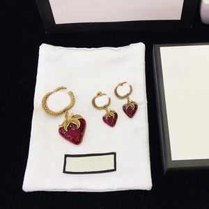 Strawberry Stud Earring Designer Pearl -oorbellen voor vrouw sieraden broche mannen brief bungelt oordingen