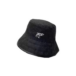 Street Classic Fashion Casual Men's Women's Hat Letter Pattern Ball Cap Moda europea y americana Trend High Quality276O