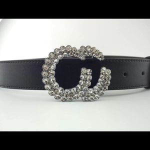 Cinturones de mujer de la calle Cinturón de diseñadores Nuevos diseñadores para hombres Cinstand de diamantes con letras Diamantes Hebilla suave D2211073f 2773