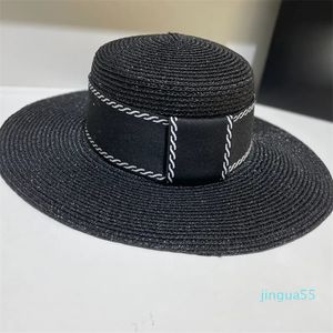 Street plat straw hoeden vrouw zomer vintage buiten zonbescherming designer dop vaste kleur ademende doppen brede wijd