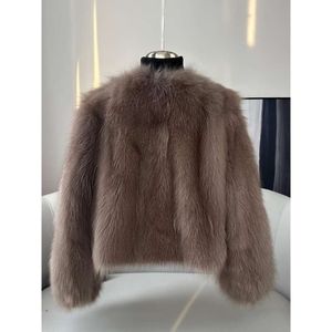 Manteau en fourrure de renard explosif pour femme, court, nouveau Style, tempérament Socialite, polyvalent, célébrité d'internet de rue, explose, hiver 2023, 9254