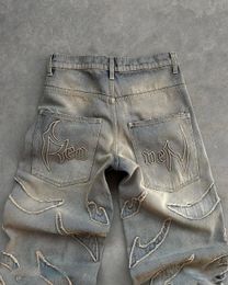 Streetwear Patchwork Patchwork Jeans baggy pour hommes Y2K Vintage Raw Edge Brodery Denim Pantalon Femmes Straight Wide Jam Leters 240420