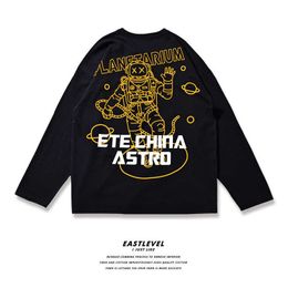 Streetwear Chemise à manches longues Hommes Hip Hop T-shirt Astronaute Imprimé Harajuku Coton Casual T-shirt Mens Designer Vêtements 210527