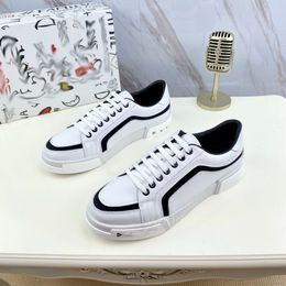 Streetwear hommes chaussures de créateur noir et blanc cool luxe hommes chaussures de sport décontractées baskets plates de haute qualité EU35-46 worlddhgate