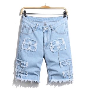 Streetwear Summer Men Holes Patch Spliced Denim Shorts élégant masculin solide décontracté jean Fivepoint Pants 240423