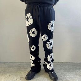 Streetwear Tres de espuma de espuma de espuma Pantalones de bengala Men Harajuku Joggers anchos Y2K Pantalones acampanados negros para mujer 240410