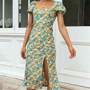Streetwear Femmes Robe à manches bouffantes Mode Dames Floral Print Side Slit Bohème Femme Chic Col Carré es 210427