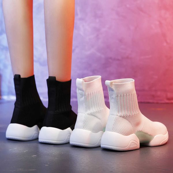 Chaussettes extensibles pour femmes, chaussures de printemps, nouvelle Version coréenne Ins, chaussures de sport de loisirs, chaussettes volantes en tricot, bottes