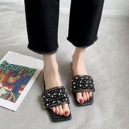 String bead rubberen flip flops slippers vrouwen zomer luxe dia's schoenen pantofle lage Hawaiiaanse ontwerper 2020 zachte rome stof