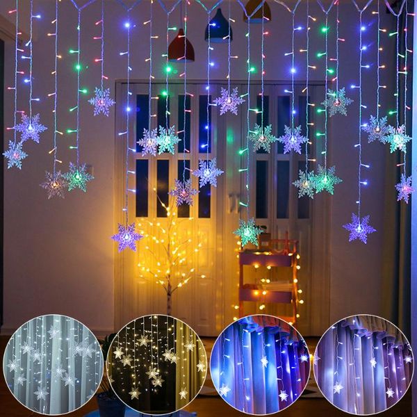 Cuerdas 110V / 220V Copo de nieve LED Luces de cadena Luz Interior Fiesta de Navidad Cortina Memoria 8 modos Intermitente D30LED