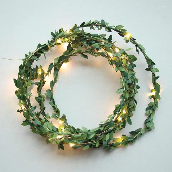 Strings 20/50/100 LEDS Green Leaf Fair Strucs Lights Christmas Artificial Vine Garland Lamp pour une fête de mariage Décoration de chambre à coucher