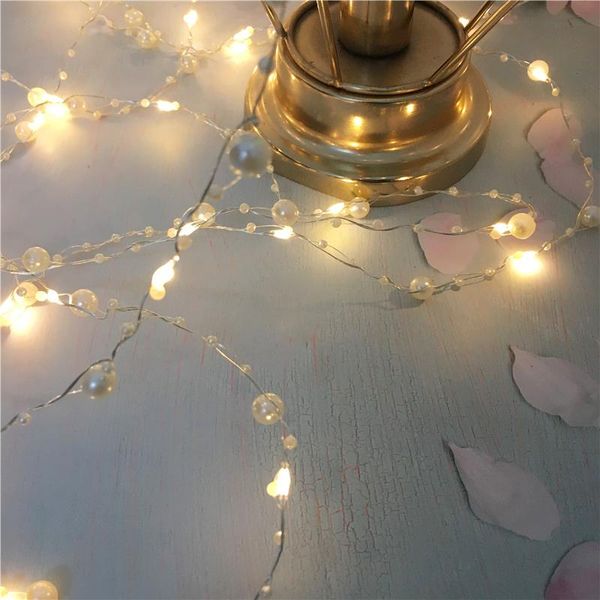 Cadenas LED de alambre de alambre de cobre perlas LED de operación 10/5 m Vacaciones de hadas perladas para la fiesta de bodas Decoración de bricolaje