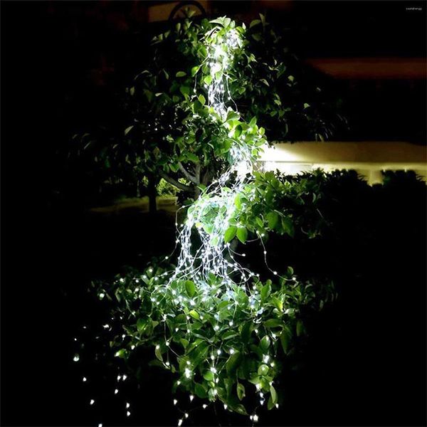 Strings Creative Waterfall Lights 10 brins 200 LED Éclairage de festival à piles avec télécommande pour l'extérieur