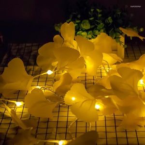 Cordes LED Ginkgo Feuille Guirlande Lumineuse Décoration Vacances Coloré Batterie Boîte Lampe 1.5m 10led