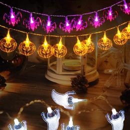 Cuerdas LED Halloween Linterna Cadena Calabaza Fantasma Esqueleto Murciélago Mano Control remoto Luces decorativas Festival Suministros