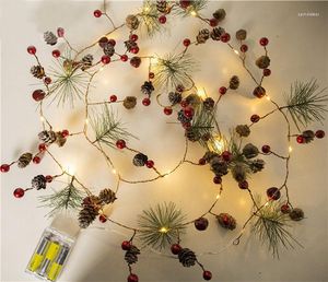 Strings Red Berry Christmas Garland Lights 20 Led Copper Fairy Pinecone String voor Xmas Holiday Tree en Home Decoration