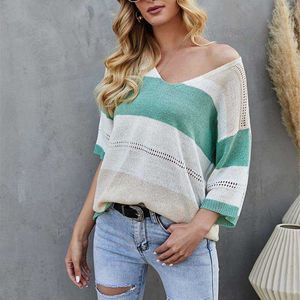 Stripe Contrast Color Patchwork Knitting T Shirt Femmes Deep V Neck Half Sleeve Hollow Out Casual Loose Streetwear Beach Tops 210604
