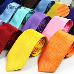 STRIPE NECTIE 145 6cm 22 kleuren Beroepspijl Solid Color Ntralter Heren Tie voor Vaderdag Herenbedrijf T201W