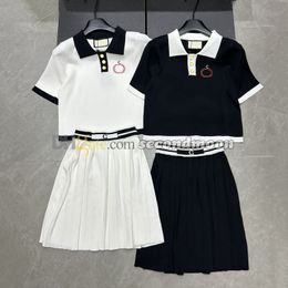 Lettre brodée à jupe courte Femmes Knits Polo Mother Style Casual Style Pasaged Contrast Color Two Piece Robe