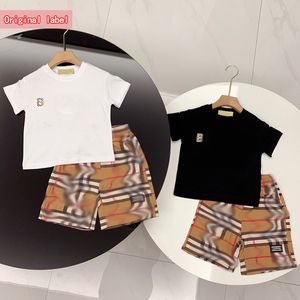 Vêtements à carreaux à rayures Baby garçon shorts enfants