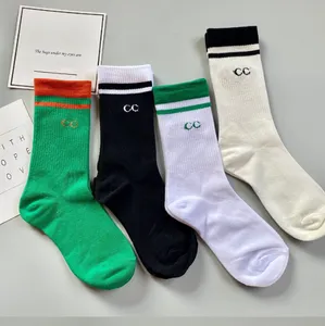 Calcetines de algodón de tubo medio a juego de colores a rayas para mujer, estilo pijo minimalista en blanco y negro, calcetines atléticos con letras Ins Street