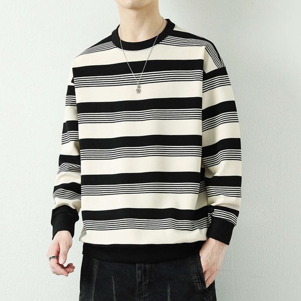 Sweat à capuche rayé col rond marque tendance T-shirt à manches longues avec une couche inférieure pour le printemps et les vêtements supérieurs pour hommes T vêtements d'automne