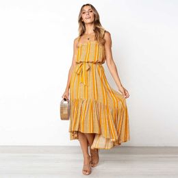 Rayé Imprimé Slash Neck Spaghetti Strap Ceintures À Lacets À Volants Bord Robe D'été Plage De Vacances Style Irrégulier Maxi 210604