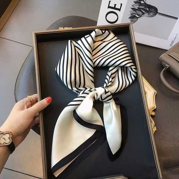 Écharpe rayée bandeau français petite écharpe mode femme cravate écharpe nouveau décoratif petite écharpe carrée été polyvalent 231015