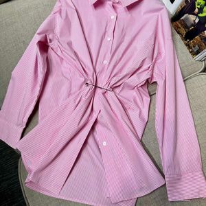 Camisa a rayas, decoración de botones de falda para camisa de diseñador informal, tendencia de moda, ropa para el hogar, se puede usar como falda o chaqueta SML2023new